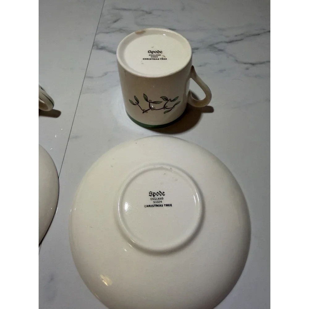 Spode Christmas Tree Pattern Demitasse/Expresso Cups & Saucers 2 Cups / 2 Saucer